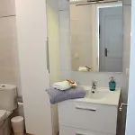 Appartement Ave Paraiso - Cozy And Sunny House