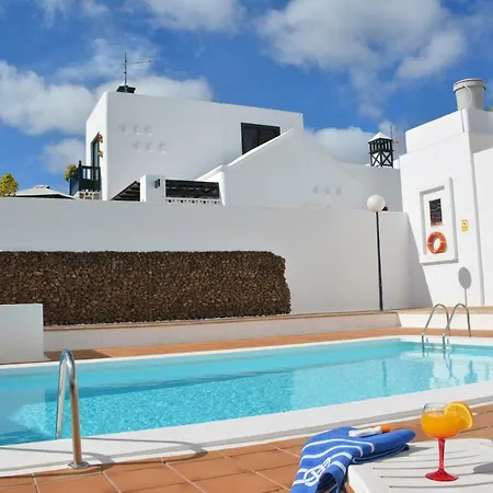 Ave Paraiso - Cozy And Sunny House