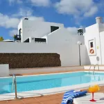Ave Paraiso - Cozy And Sunny House